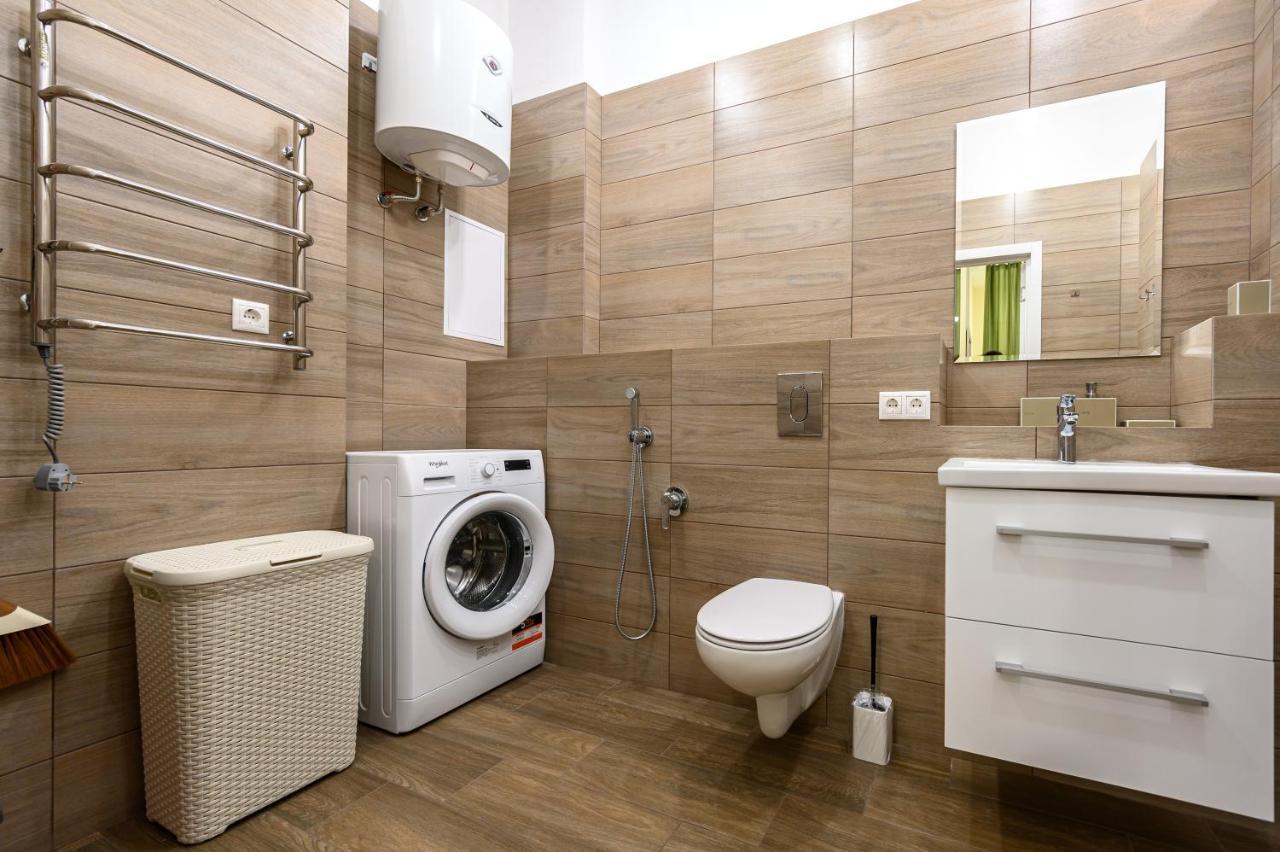 Ferienwohnung Gagarin Plaza 63 Odessa Exterior foto