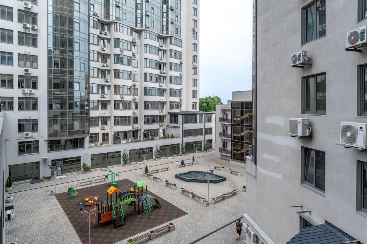 Ferienwohnung Gagarin Plaza 63 Odessa Exterior foto