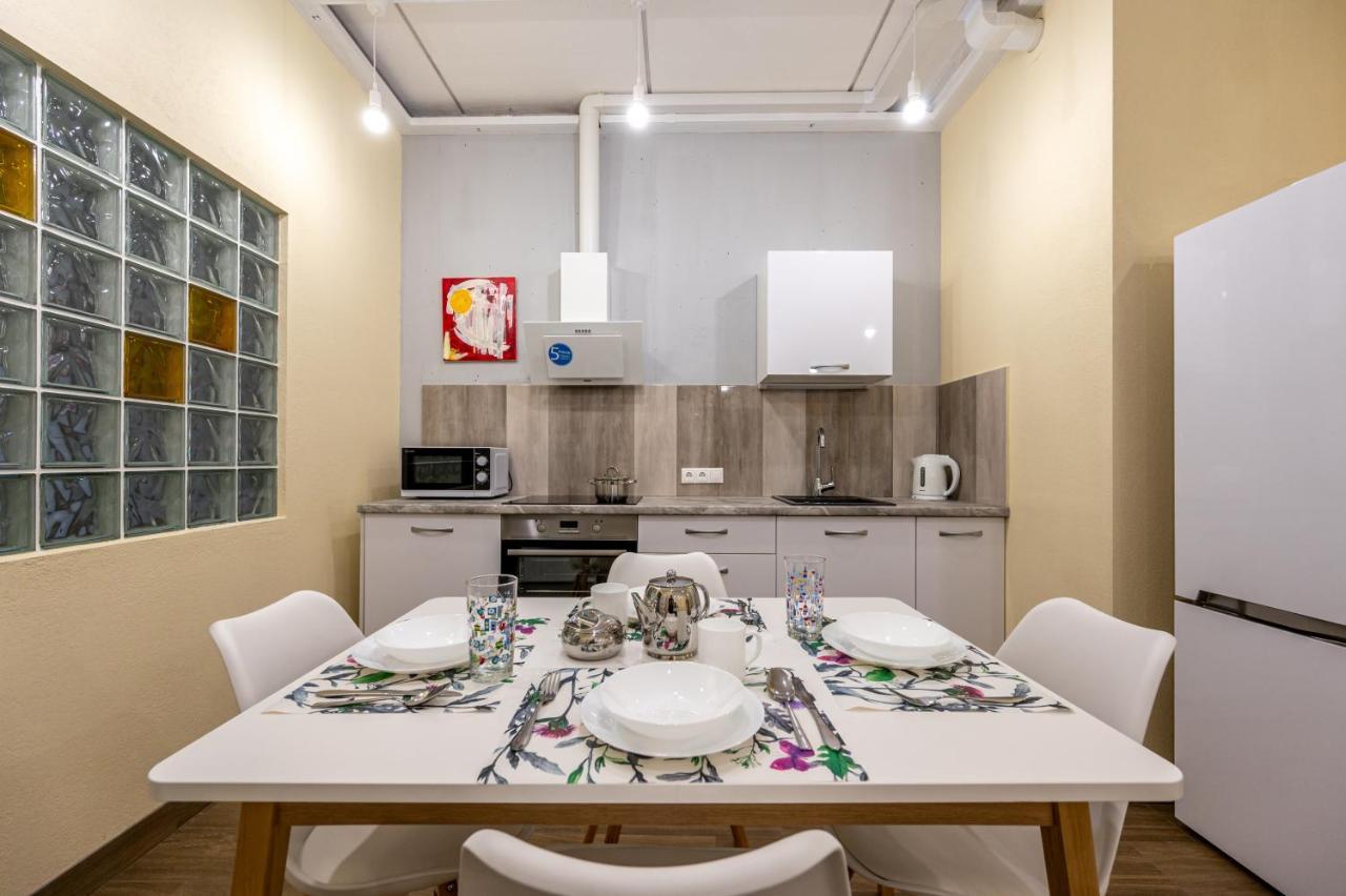 Ferienwohnung Gagarin Plaza 63 Odessa Exterior foto